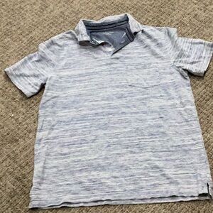 Men medium polo style shirt